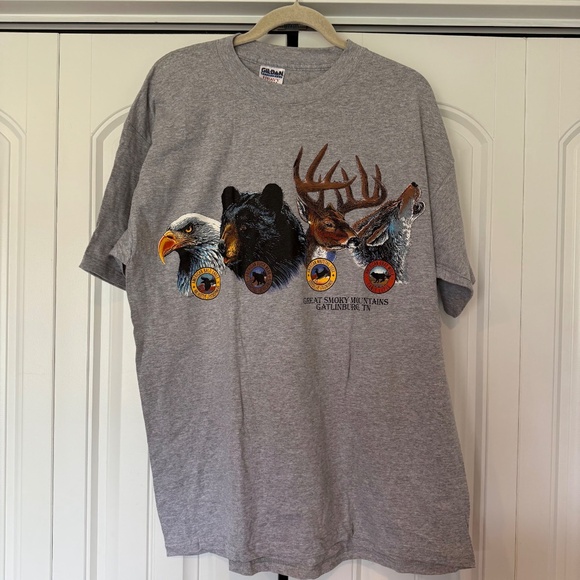 New Vintage 1990s Smoky Mountain Wildlife Animals Line Up T-Shirt Tennessee 90s - Picture 2 of 4
